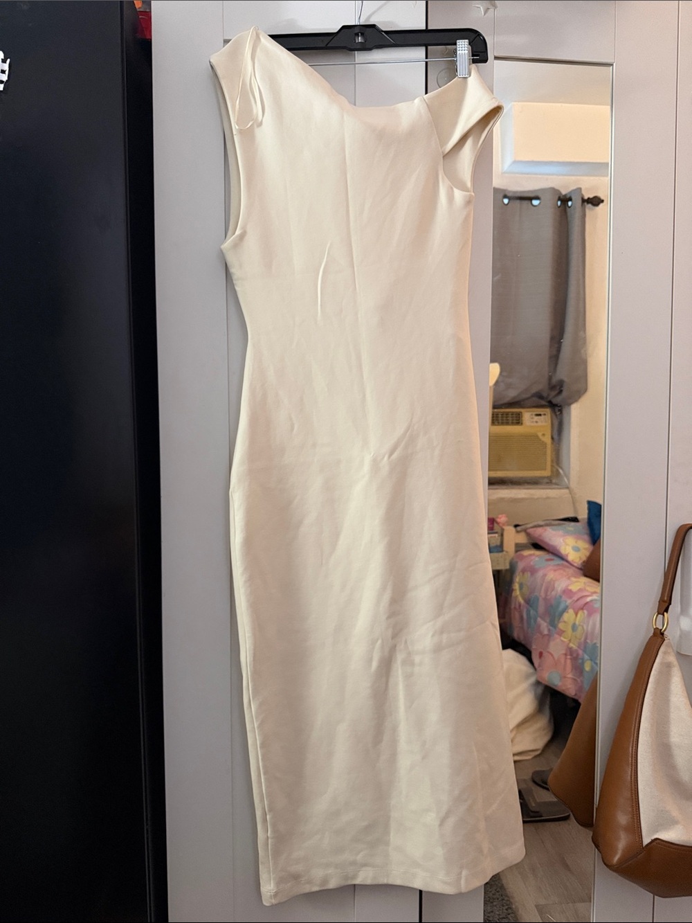 Zara One-Shoulder Cream Midi Bodycon Dress - Picture 10 of 10